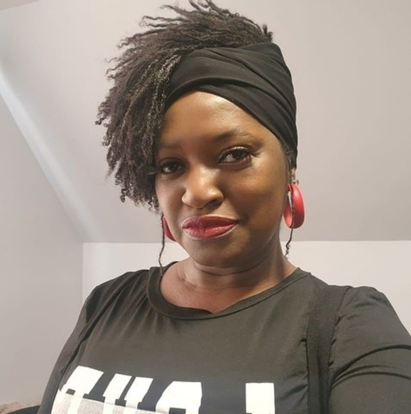 Meet your Posher, Shirelle - Picture 1 of 1